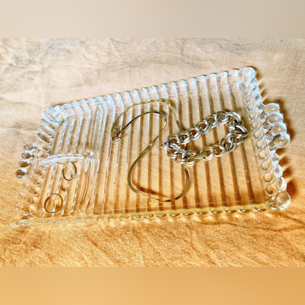 💫 Vintage Glass Tray